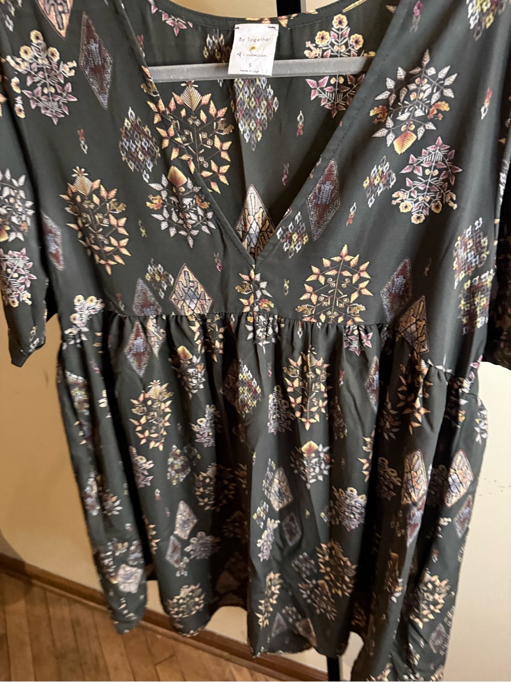 Floral Print V-Neck Babydoll Dress - Dark Green